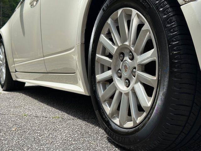Used 2012 Cadillac CTS Luxury RWD image 39