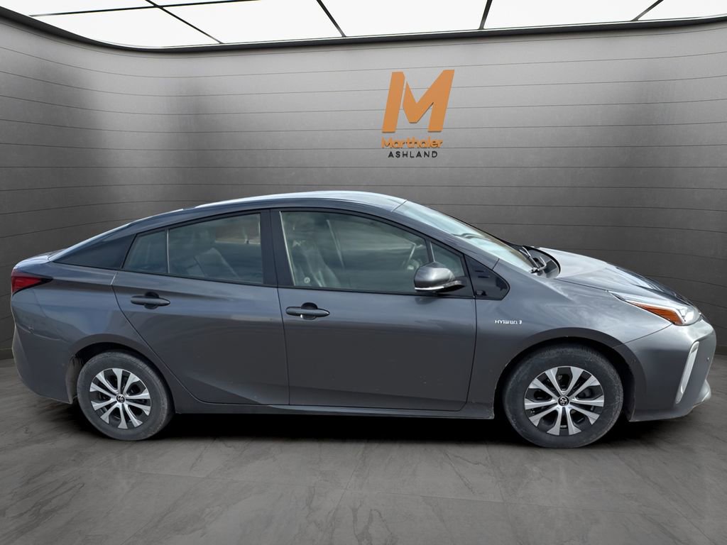 Used 2019 Toyota Prius XLE image 7