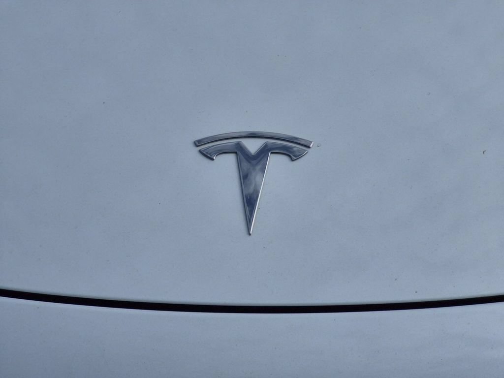 Used 2018 Tesla Model 3 Long Range AWD/4WD image 10