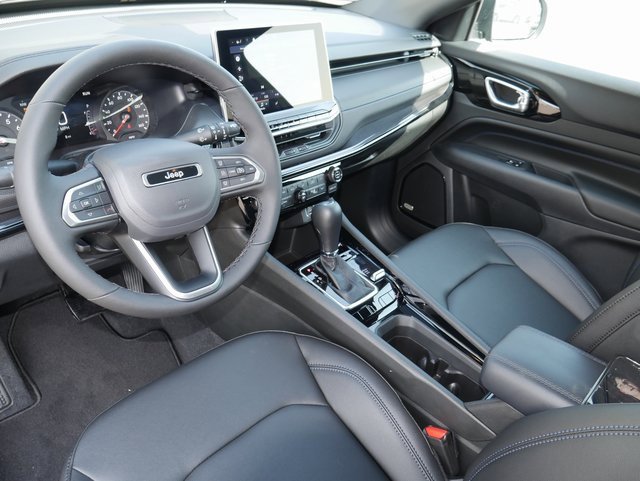New 2025 Jeep Compass Limited w/ Sun & Sound Group image 16
