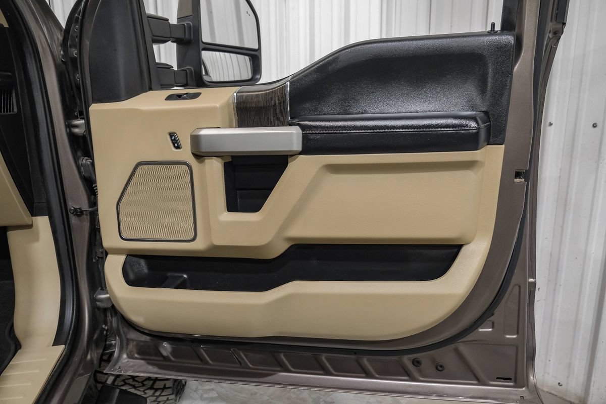 Used 2020 Ford F250 Lariat w/ Lariat Value Package AWD/4WD image 44