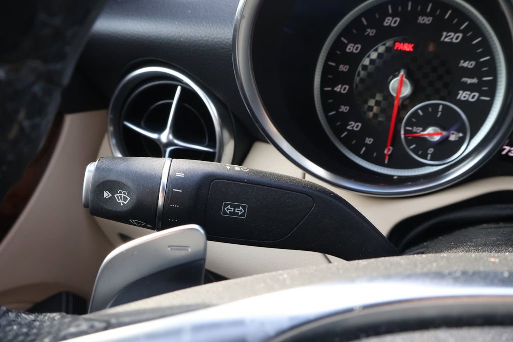 Used 2019 Mercedes-Benz SLC 300 image 21