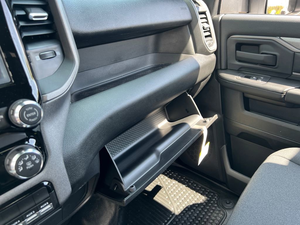 New 2026 RAM 3500 Tradesman AWD/4WD image 23
