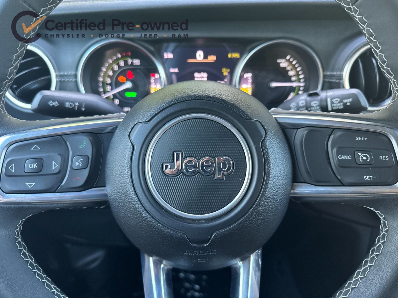 Used 2023 Jeep Wrangler Unlimited Sahara AWD/4WD image 25