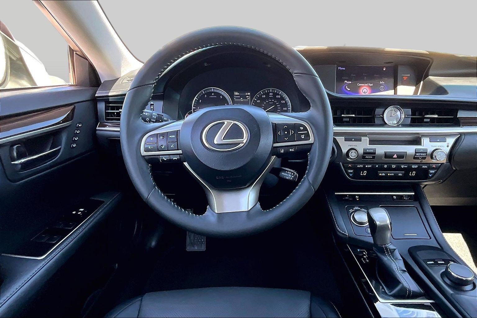 Used 2018 Lexus ES 350 w/ Premier Package FWD image 5