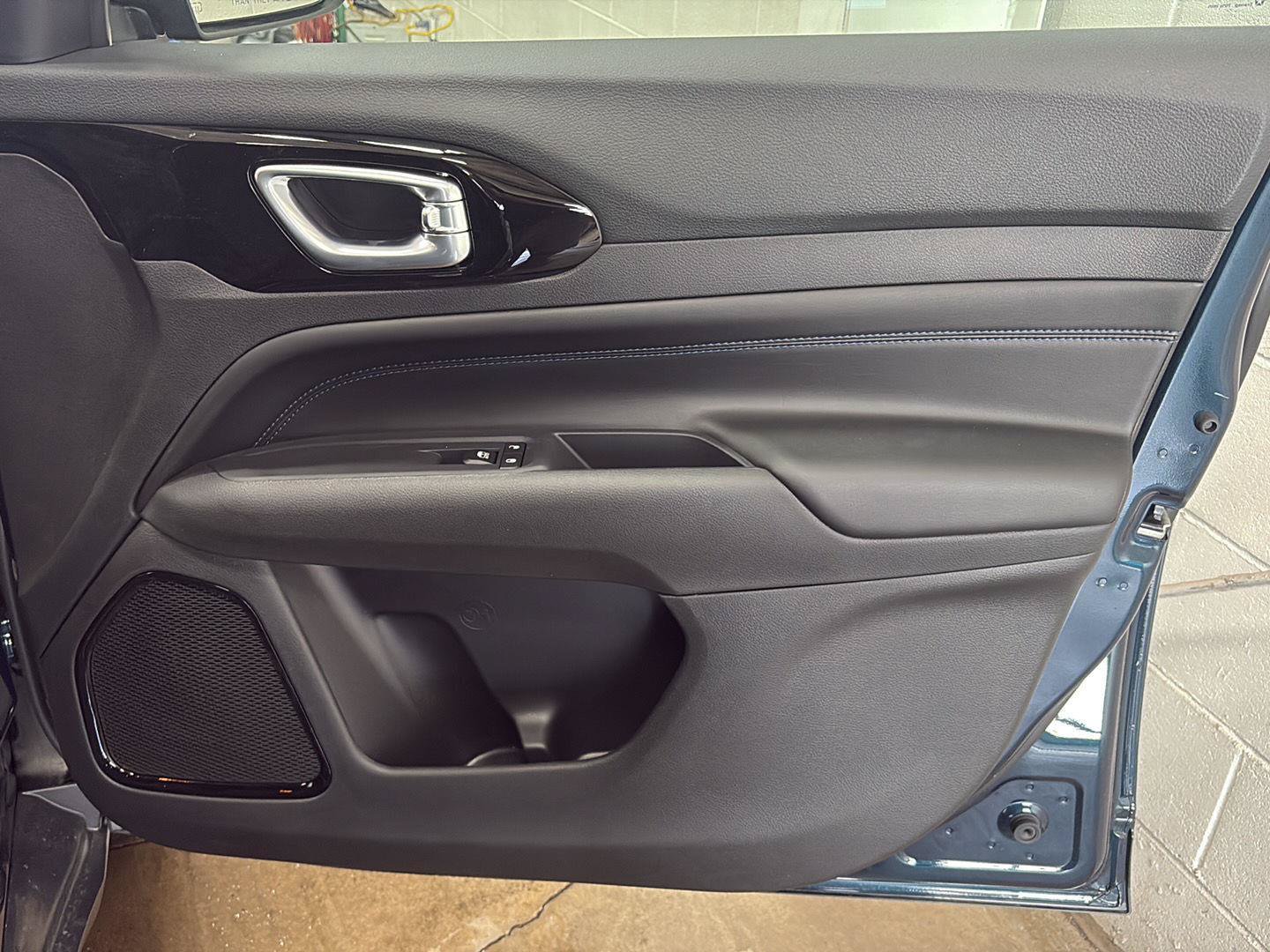 New 2026 Jeep Compass Latitude AWD/4WD image 19