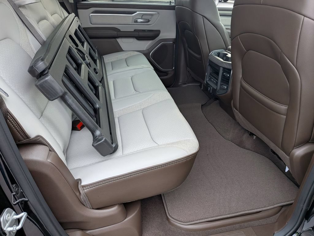 New 2026 RAM 1500 Laramie w/ Laramie Preferred Package AWD/4WD image 30