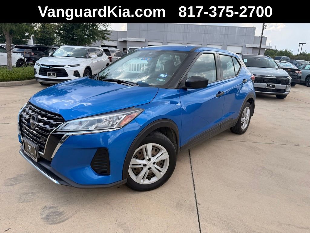 Used 2022 Nissan Kicks S FWD image 1