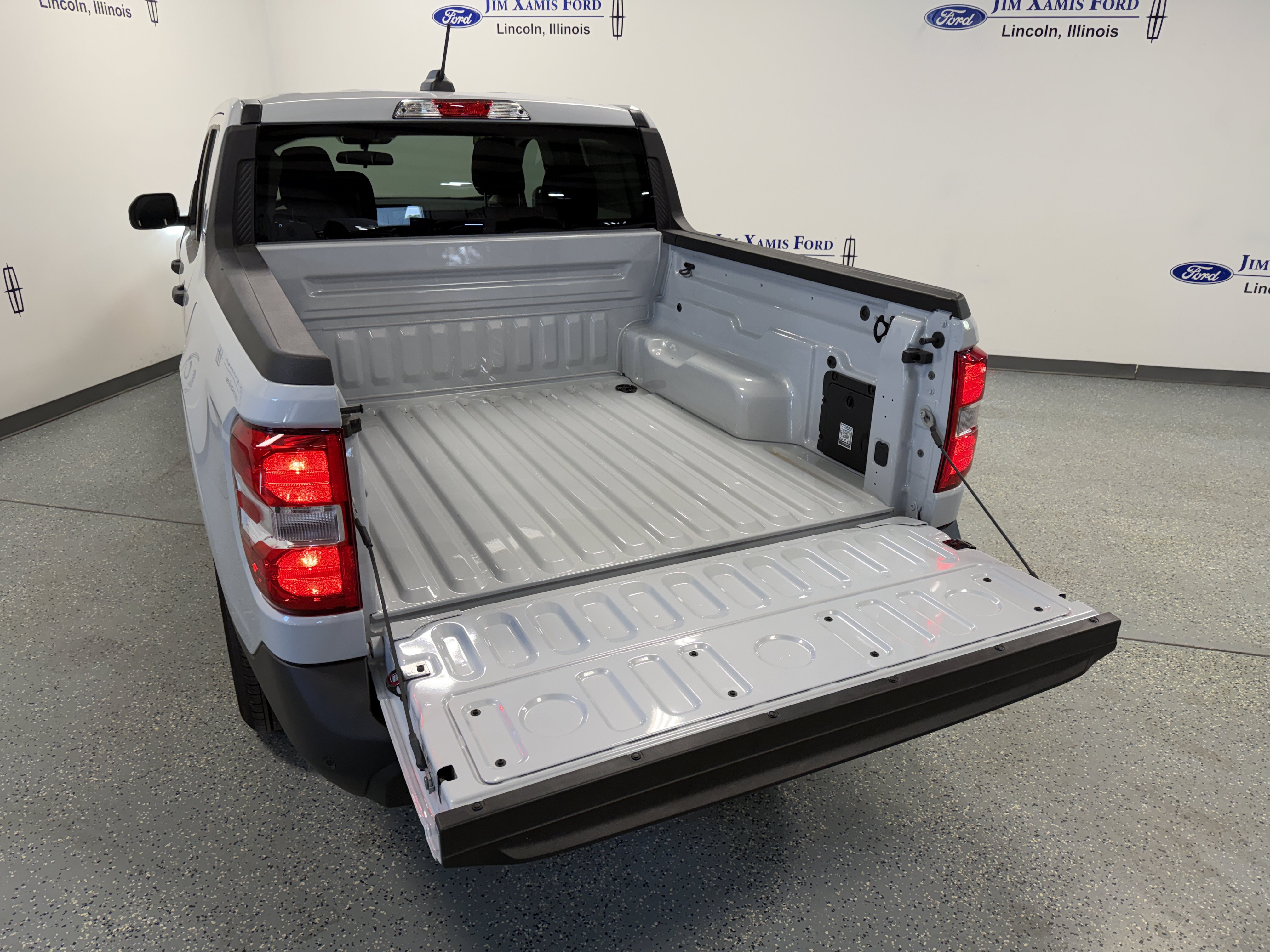 New 2026 Ford Maverick XLT w/ Equipment Group 301A AWD/4WD image 23