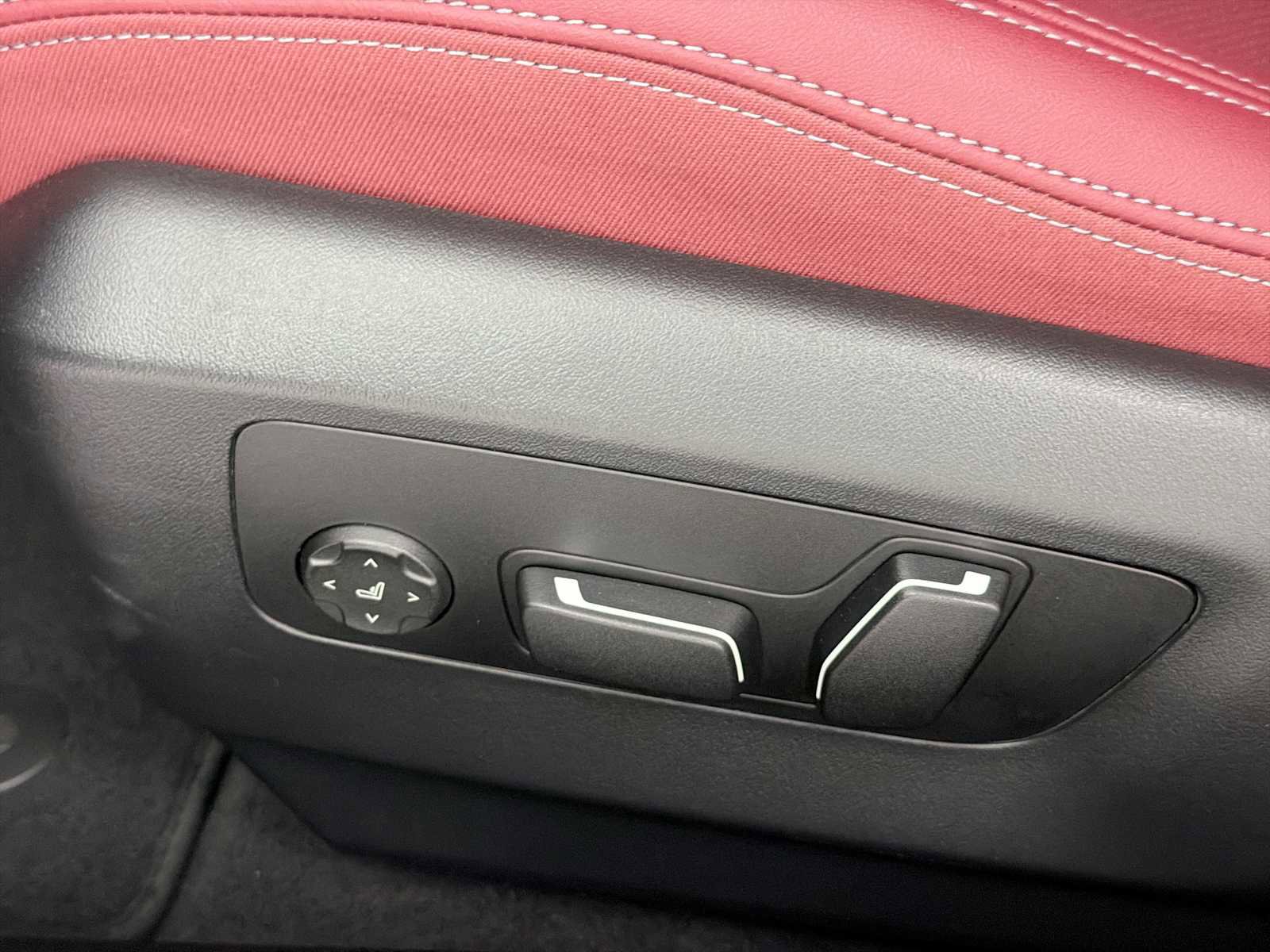 Certified 2026 BMW i5 eDrive40 image 14