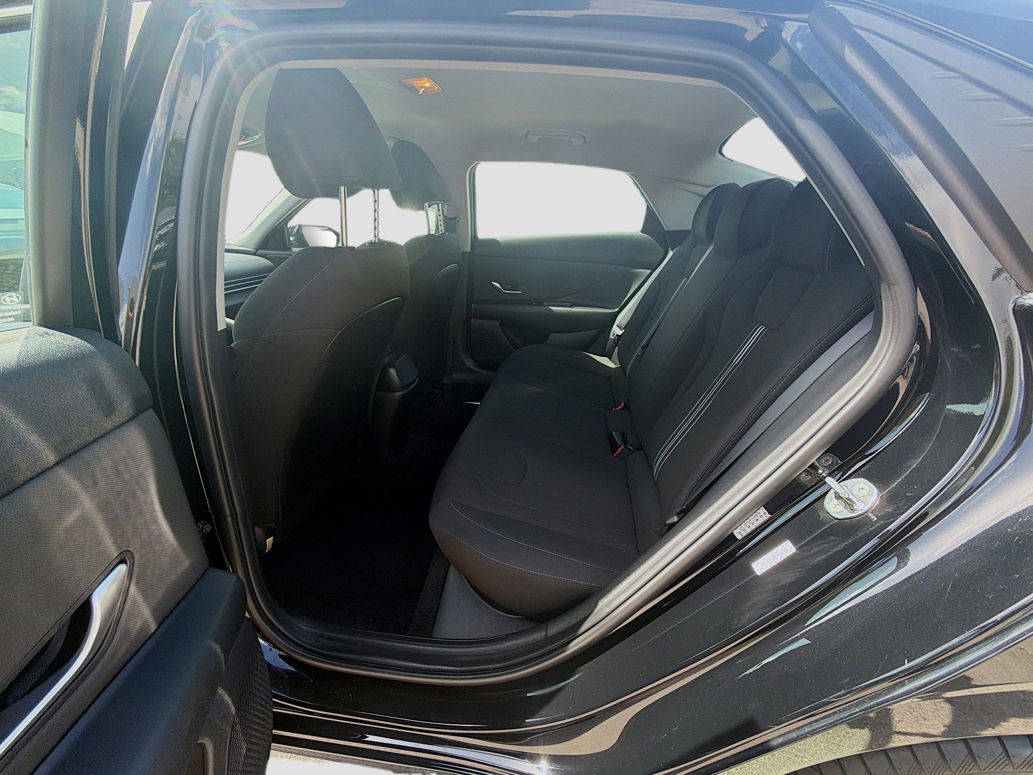 Used 2023 Hyundai Elantra SEL w/ Convenience Package FWD image 21