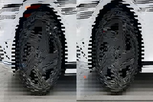 New 2026 Genesis G90 3.5T Prestige image 15