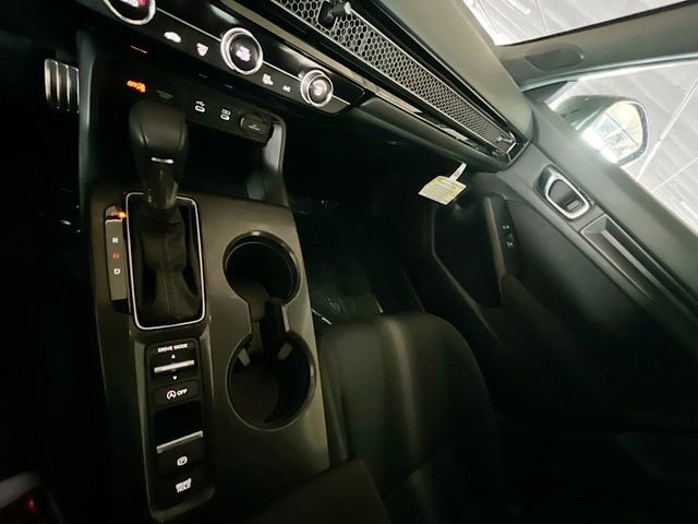 Used 2025 Honda Civic Sport image 25