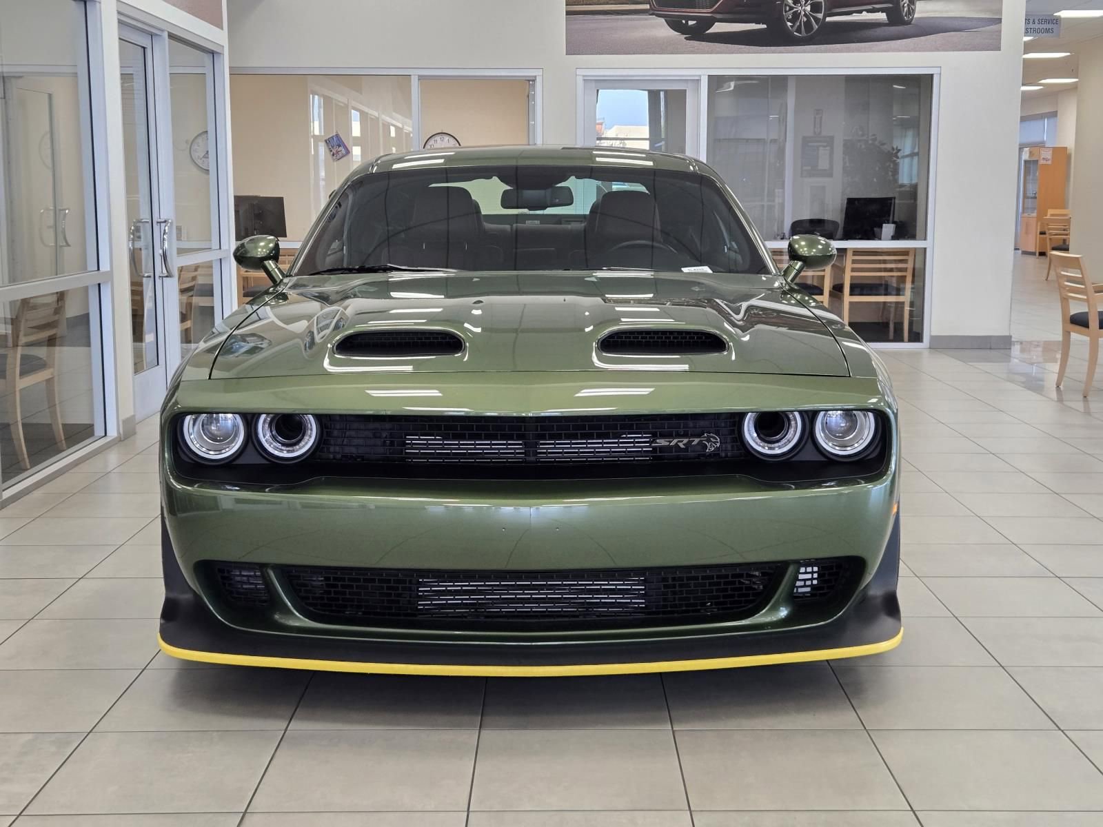 Used 2023 Dodge Challenger SRT Hellcat image 2