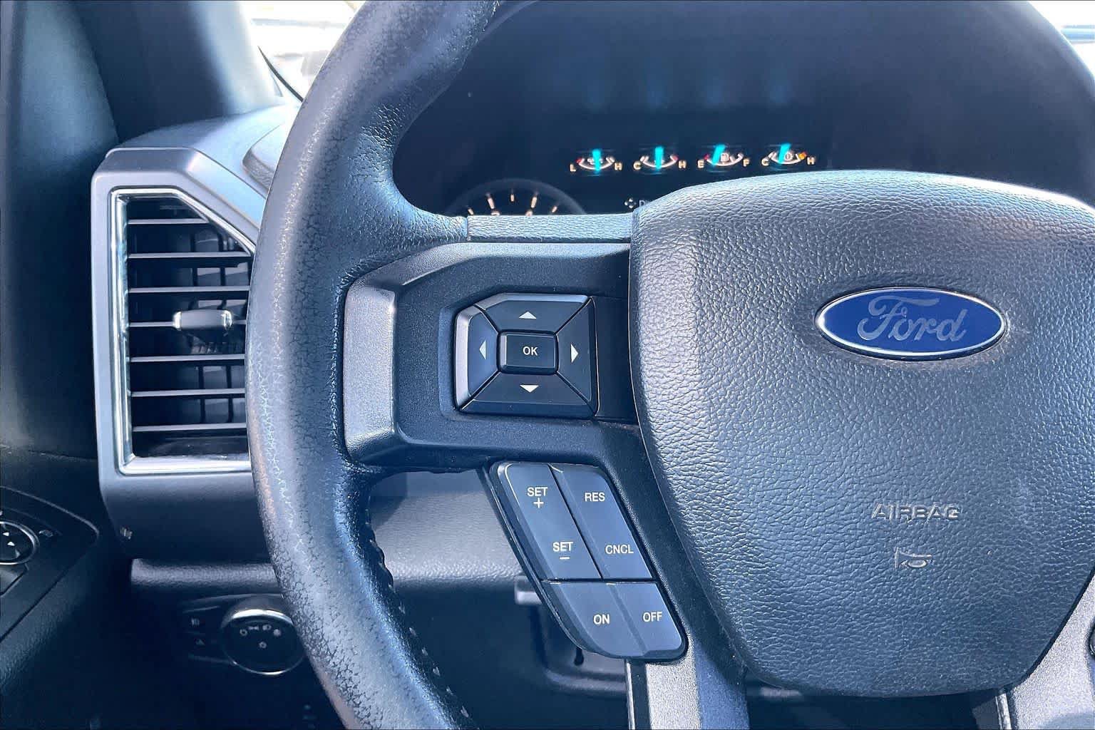 Used 2016 Ford F150 XLT w/ Equipment Group 302A Luxury AWD/4WD image 22
