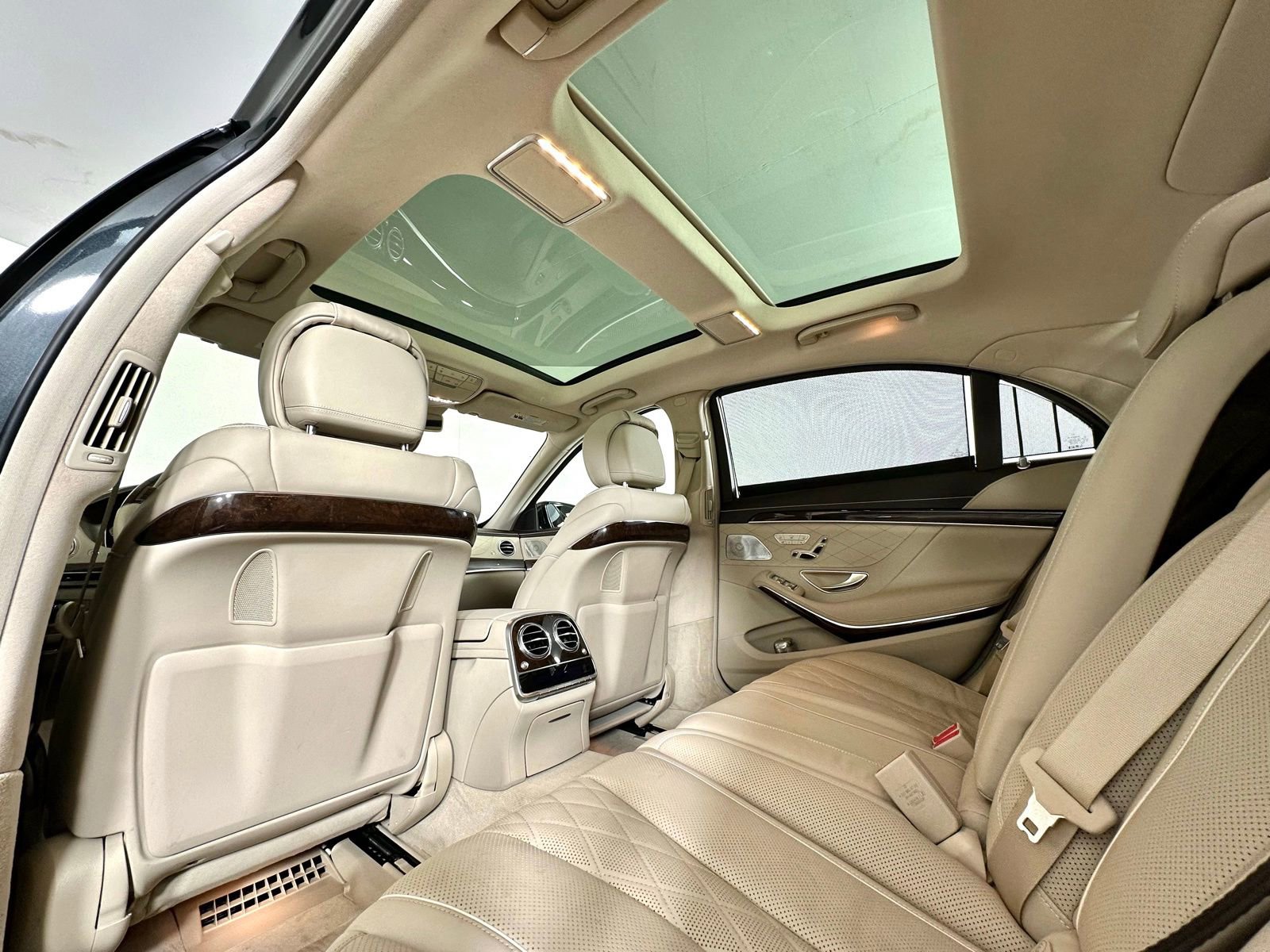 Used 2019 Mercedes-Benz S 560 4MATIC Sedan image 21