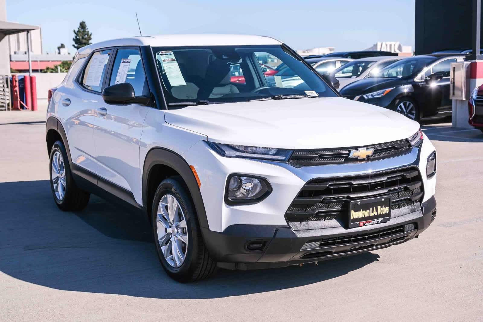 Used 2023 Chevrolet TrailBlazer LS FWD image 3