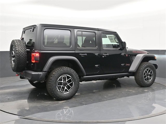 Used 2024 Jeep Wrangler Unlimited Rubicon w/ Technology Group image 4