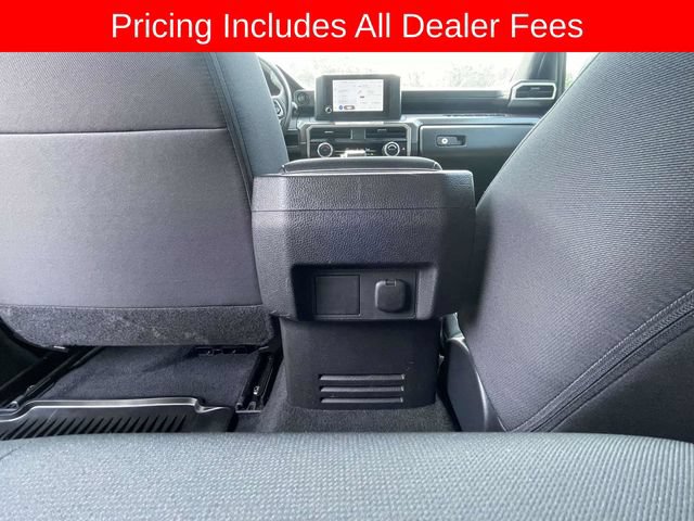 Used 2024 Toyota Tacoma SR5 AWD/4WD image 17