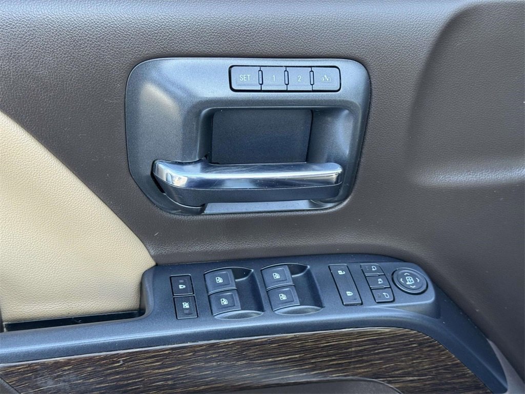 Used 2019 GMC Sierra 3500 Denali w/ Duramax Plus Package image 17