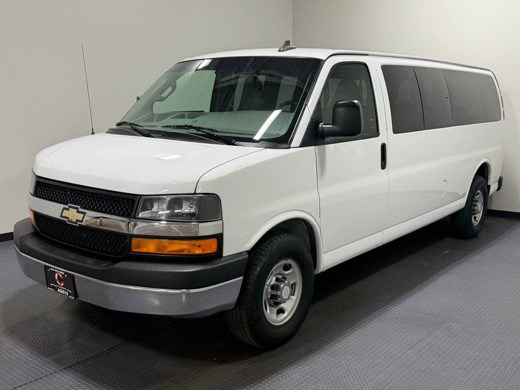 Used 2017 Chevrolet Express 3500 LT w/ LT Preferred Equipment Group RWD image 1