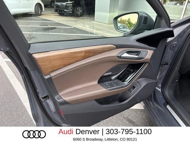 Used 2025 Audi A6 e-tron Premium Plus w/ Premium Plus AWD/4WD image 10