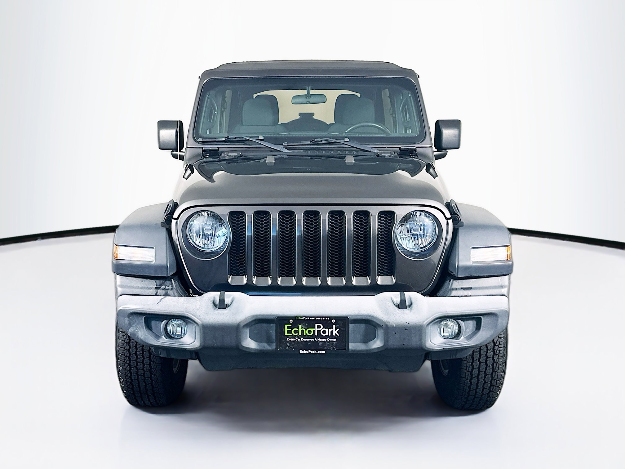 Used 2018 Jeep Wrangler Unlimited Sport S image 2