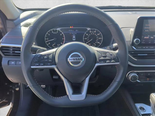 Used 2022 Nissan Altima 2.5 SR w/ Midnight Edition Package image 20