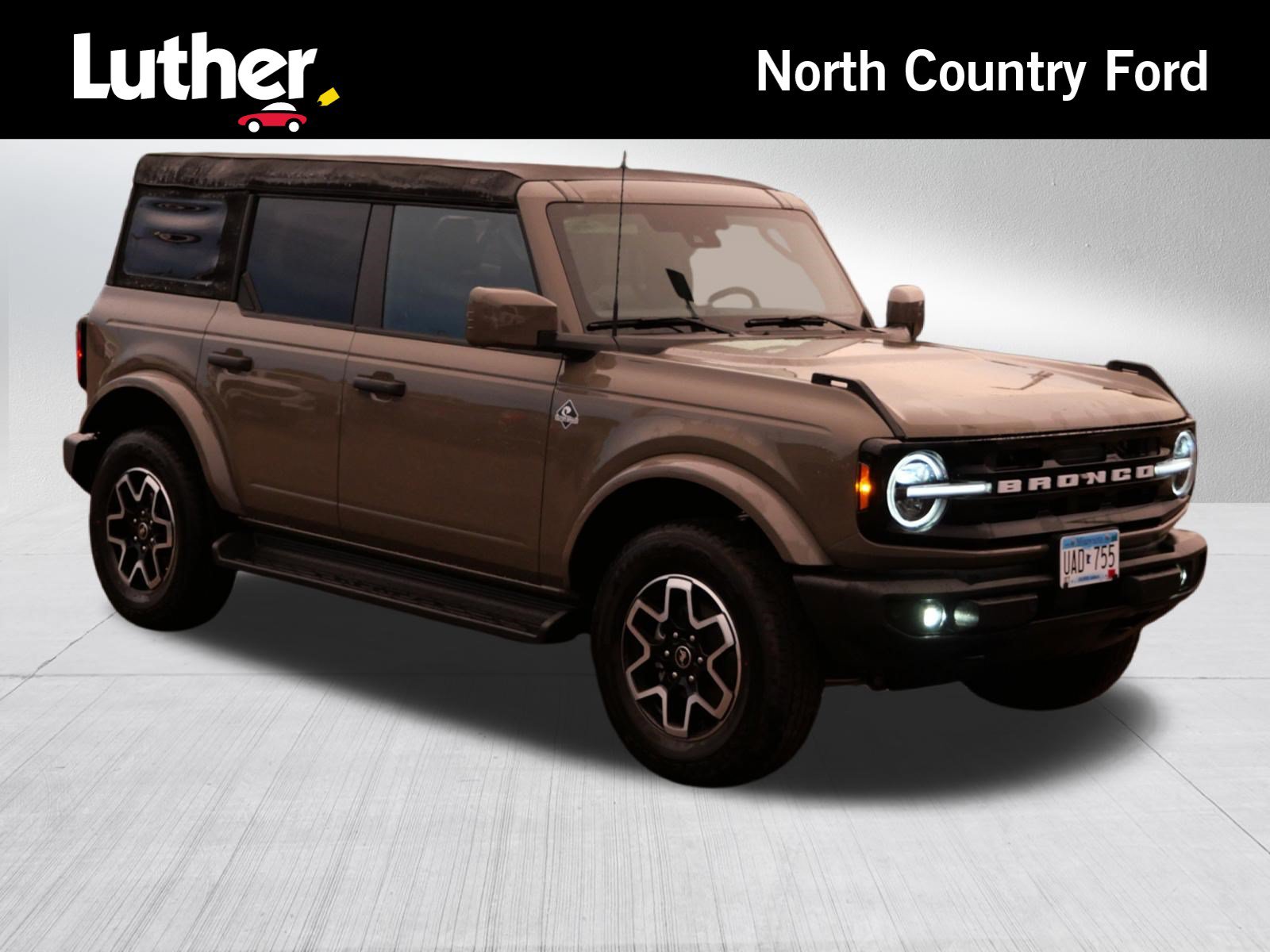 Used 2026 Ford Bronco Outer Banks AWD/4WD image 1