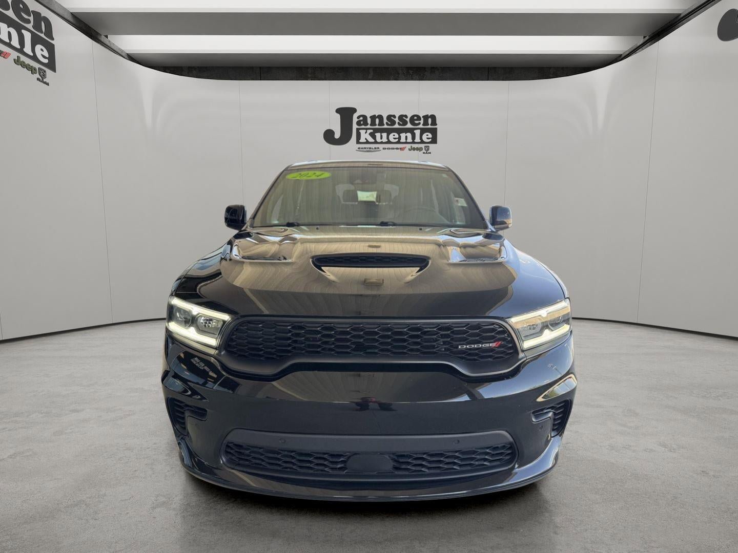 Used 2024 Dodge Durango R/T AWD/4WD image 4