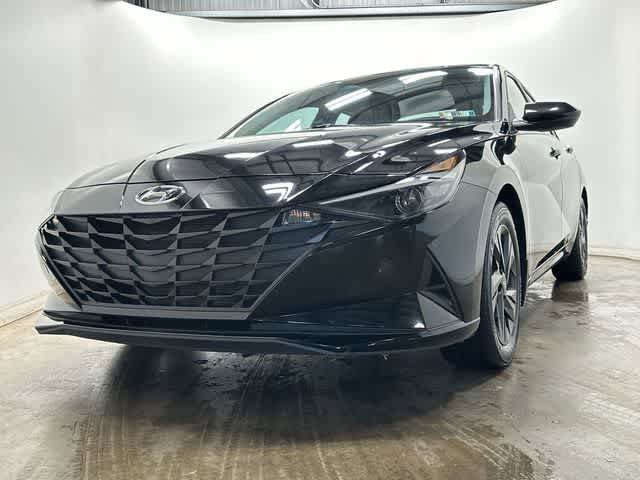 Used 2023 Hyundai Elantra SEL w/ Winter Weather Package FWD image 27