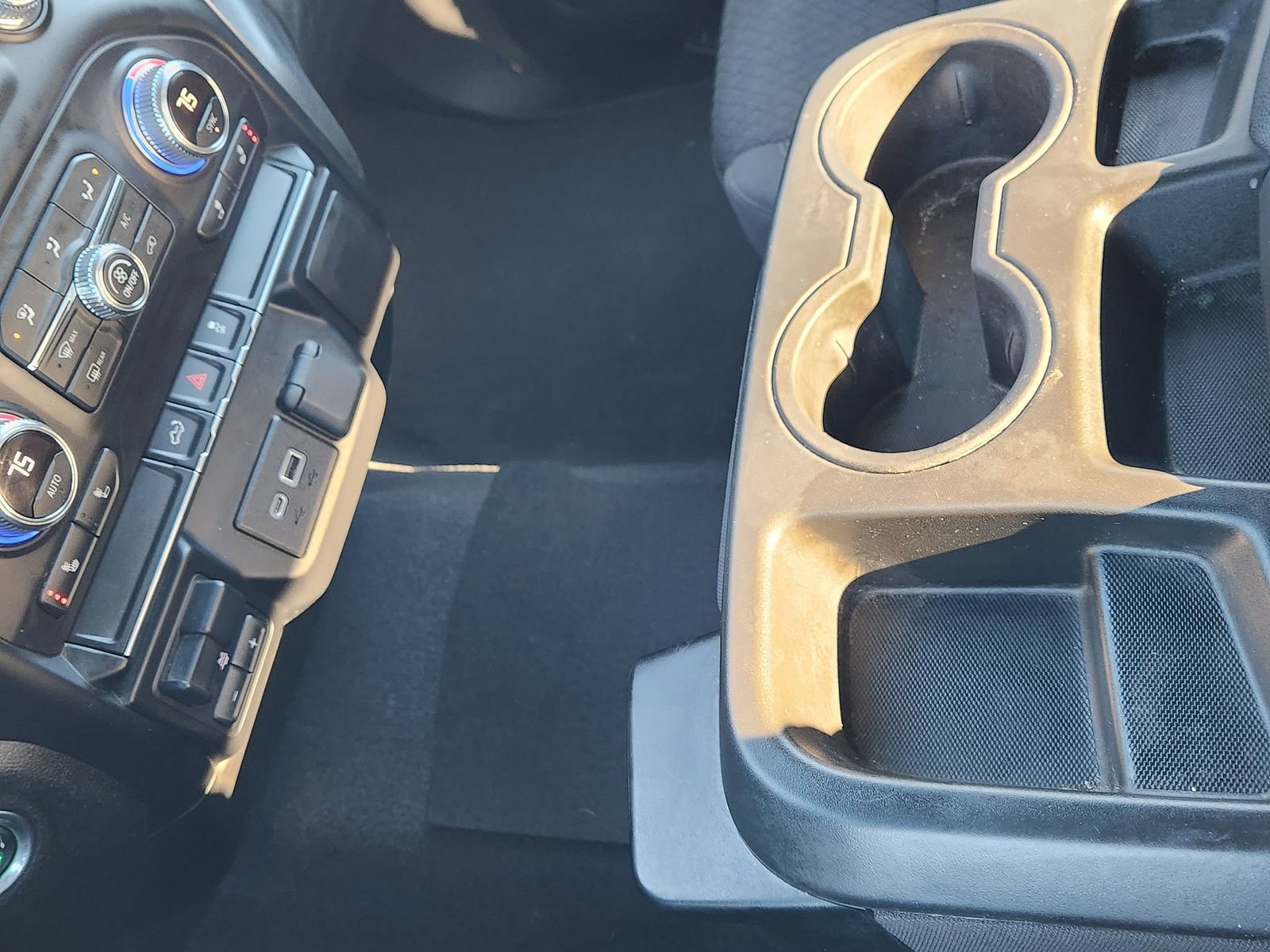 Used 2022 GMC Sierra 2500 SLE w/ SLE Convenience Package image 24