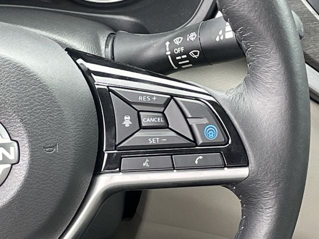 Used 2024 Nissan Altima 2.5 SL FWD image 14