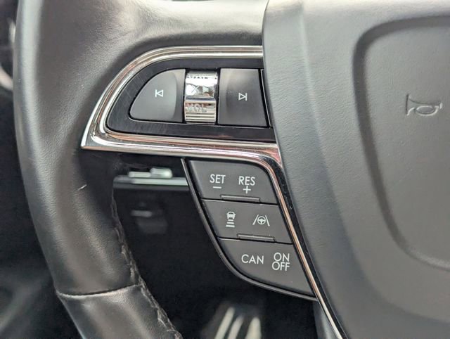 Certified 2022 Lincoln Nautilus Reserve w/ Equipment Group 201A image 27