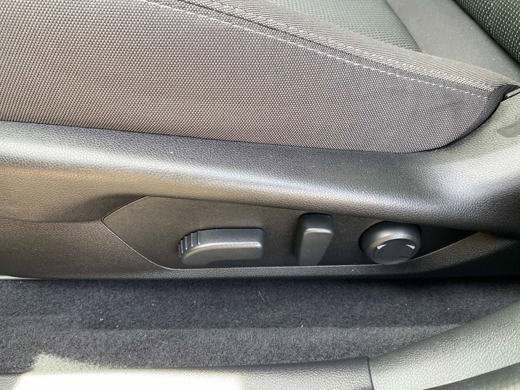 Certified 2024 Subaru Crosstrek 2.0i Premium AWD/4WD image 22