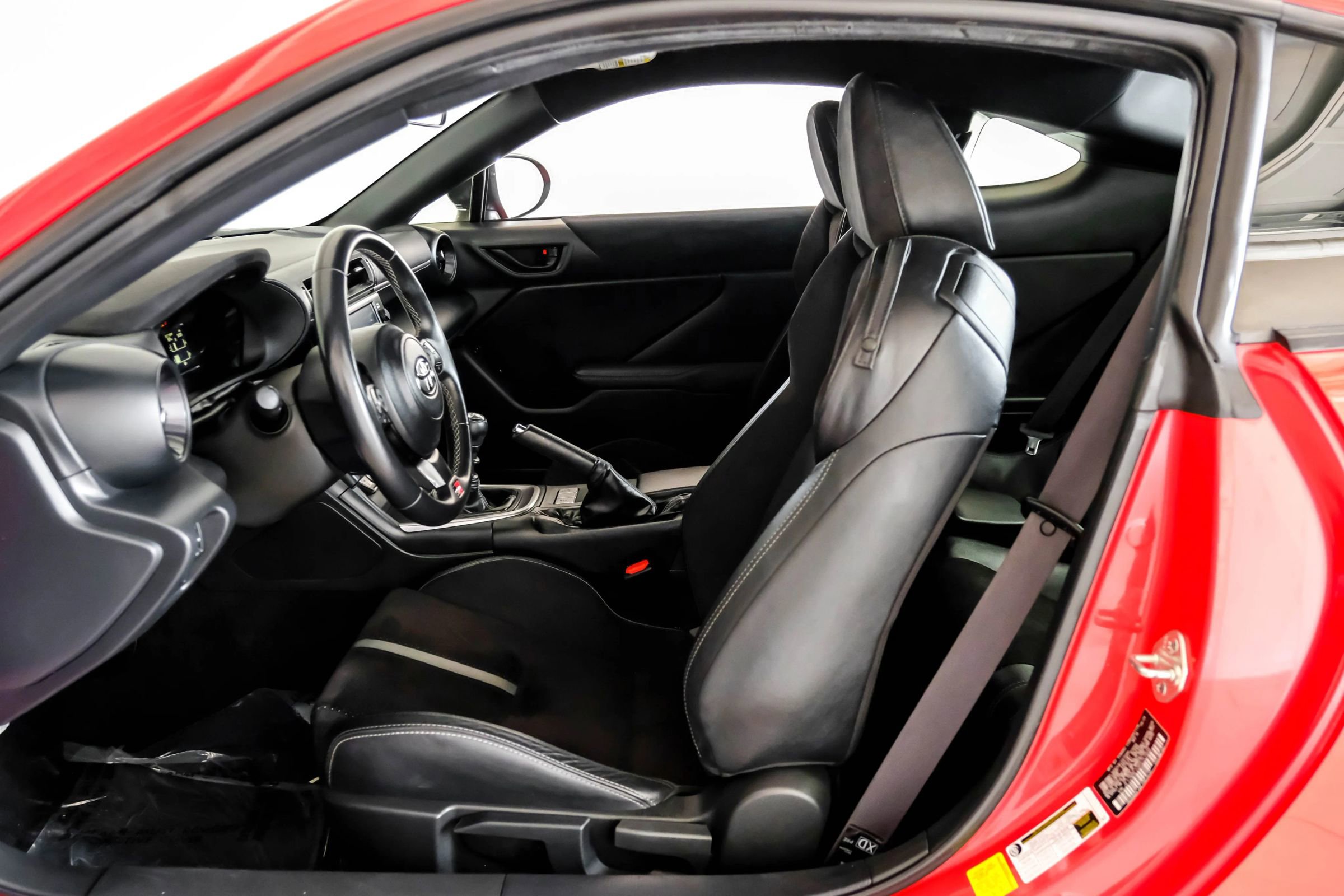 Used 2024 Toyota GR86 Premium image 3