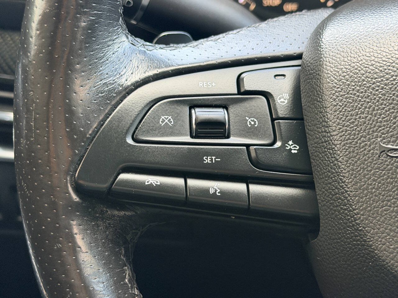 Used 2019 Cadillac XT4 Sport AWD/4WD image 30