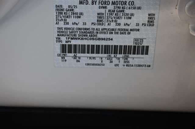 Used 2025 Ford Explorer Platinum w/ Ultimate Package AWD/4WD image 28