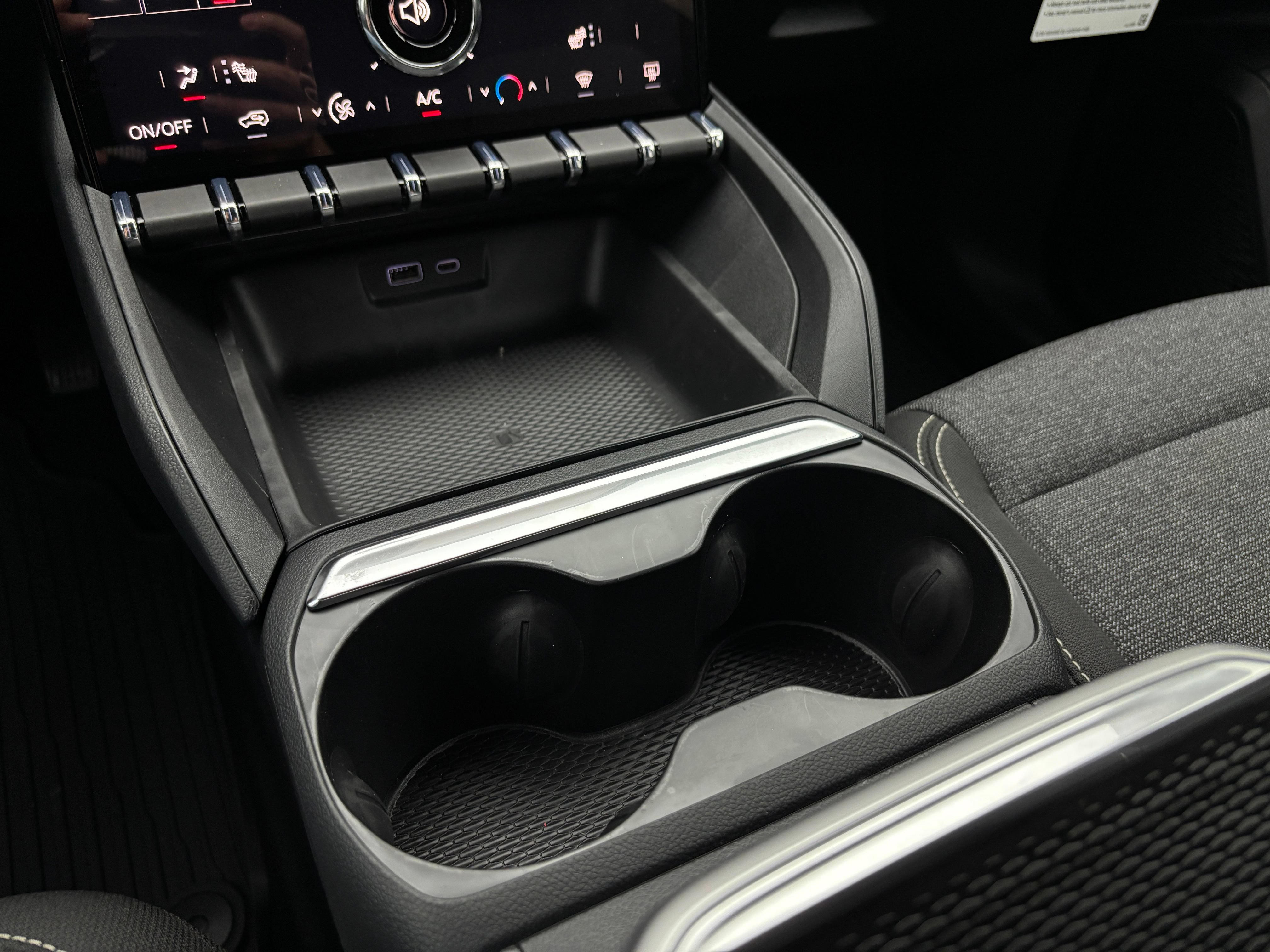 New 2027 GMC Terrain Elevation FWD image 25