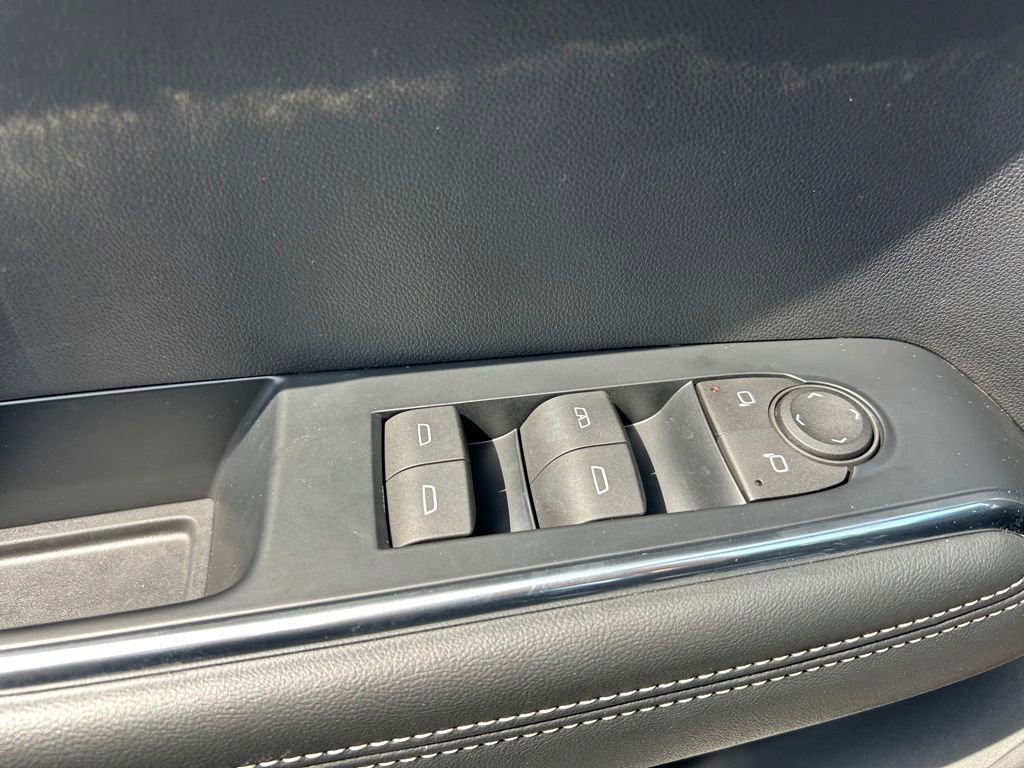 Used 2024 GMC Acadia Elevation image 55