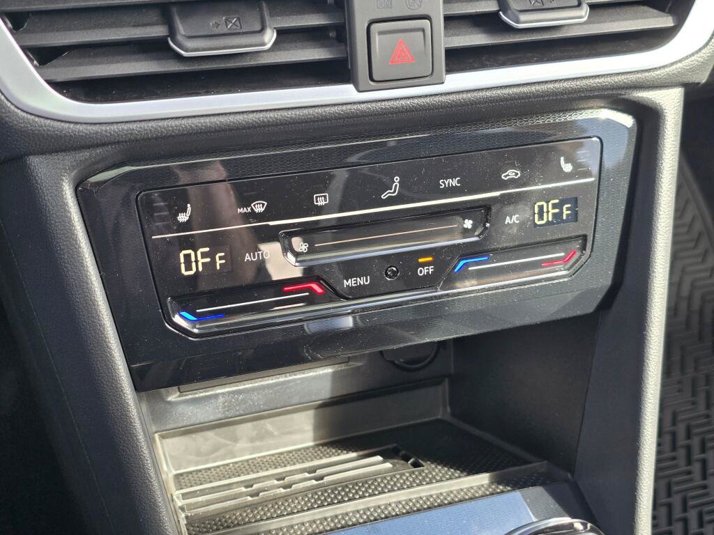 New 2026 Volkswagen Taos SE AWD/4WD image 29