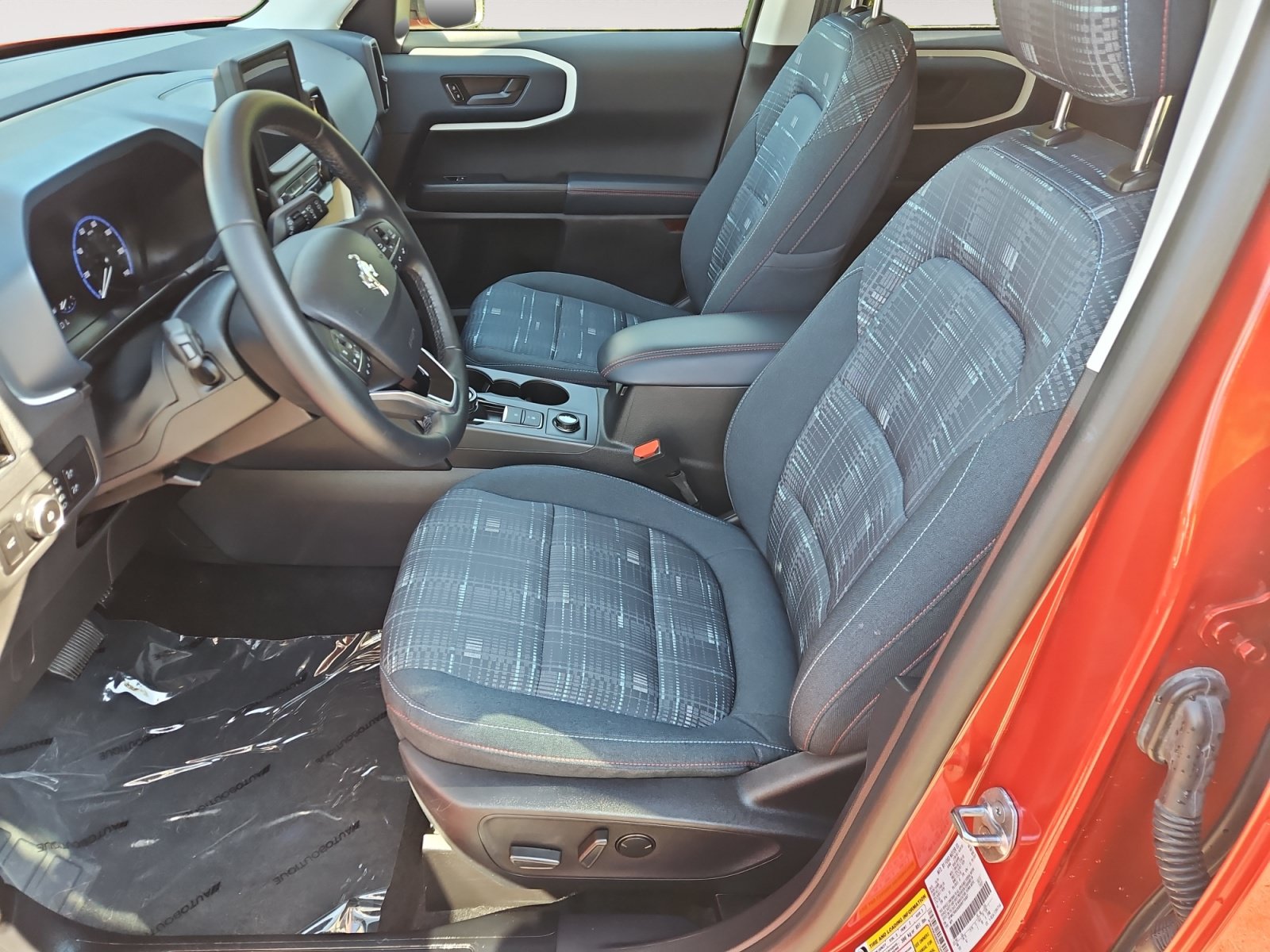 Used 2024 Ford Bronco Sport Heritage w/ Heritage Convenience Package AWD/4WD image 9