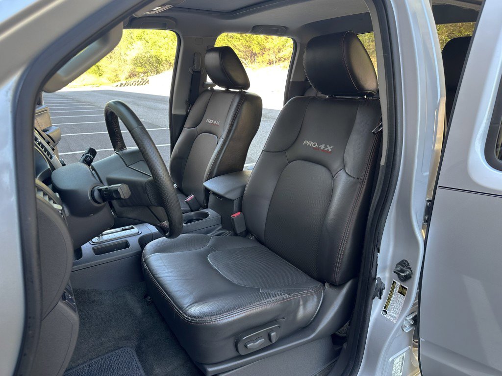 Used 2012 Nissan Frontier PRO-4X w/ Pro-4x Luxury Pkg AWD/4WD image 14