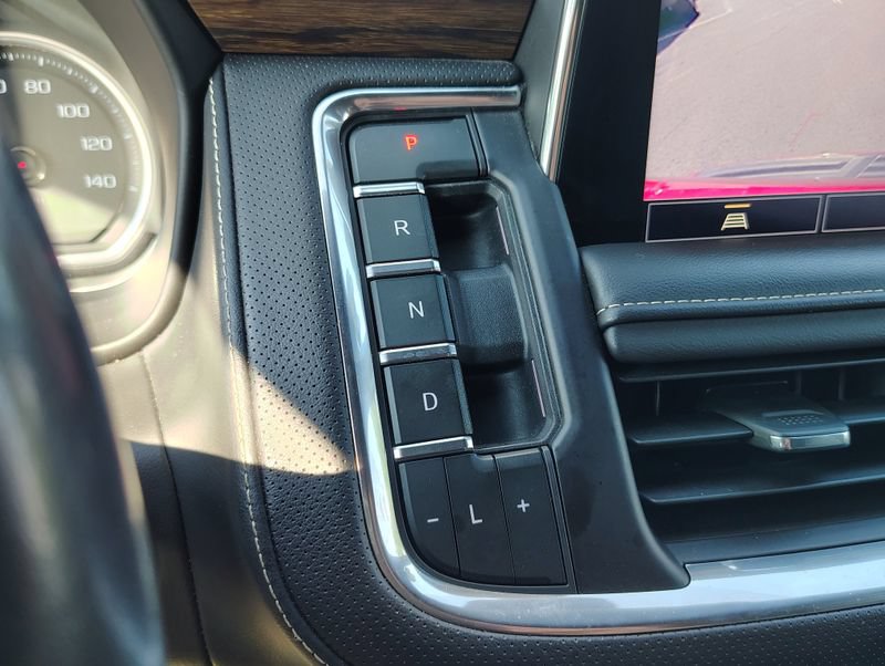 Certified 2021 Chevrolet Tahoe Premier AWD/4WD image 36