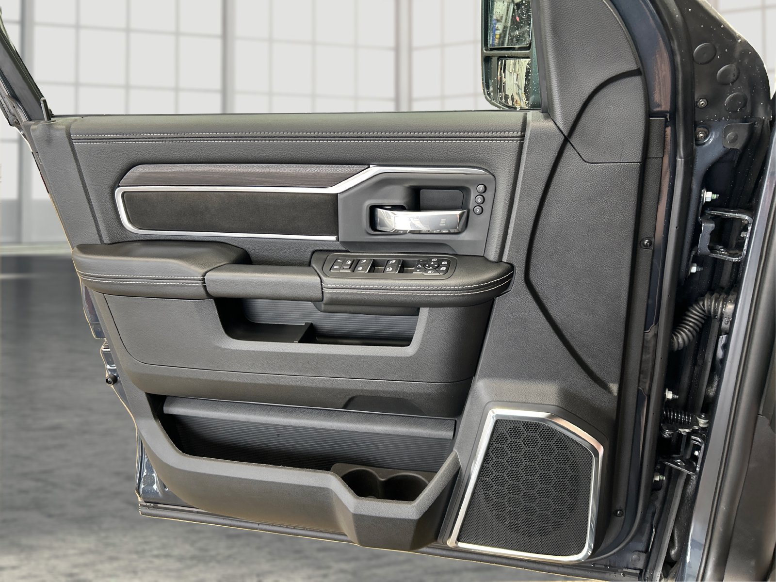New 2027 RAM 2500 Laramie w/ Night Edition AWD/4WD image 18
