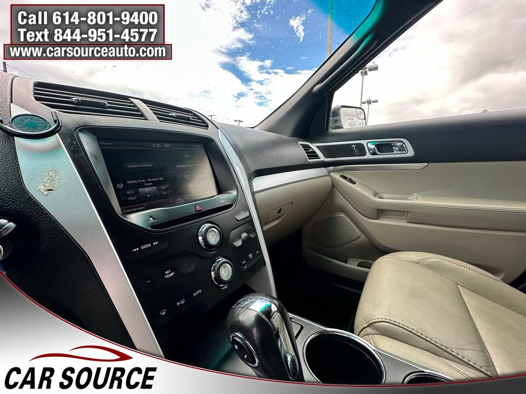 Used 2014 Ford Explorer XLT w/ Equipment Group 202A AWD/4WD image 14