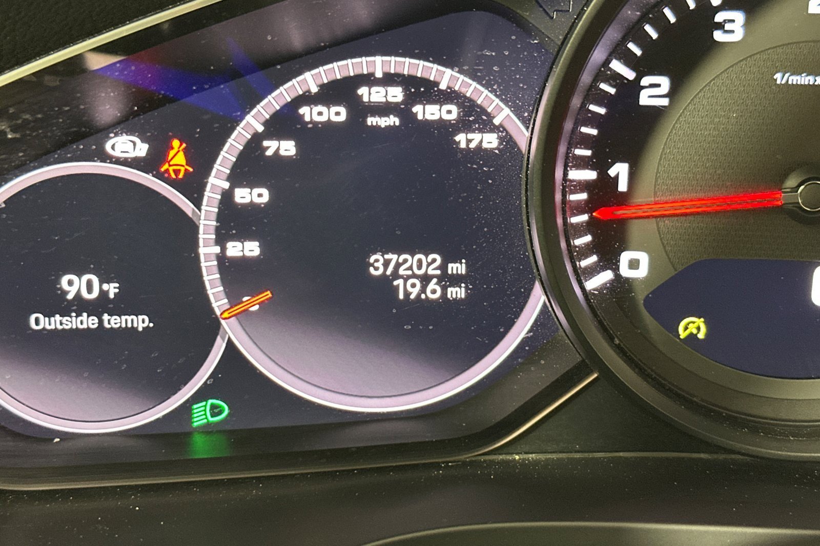 Used 2023 Porsche Cayenne Coupe image 23