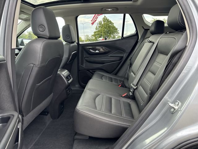 Used 2024 GMC Terrain Denali w/ Denali Premium Package AWD/4WD image 26