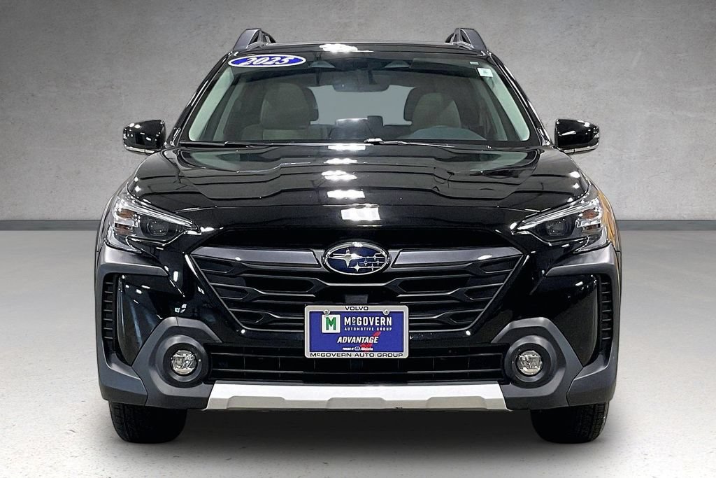 Used 2025 Subaru Outback Limited w/ Tech Package 3 AWD/4WD image 2