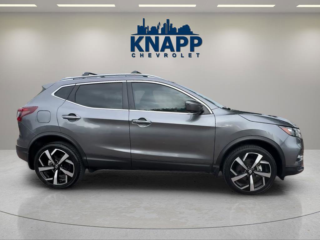 Used 2022 Nissan Rogue Sport SL image 4